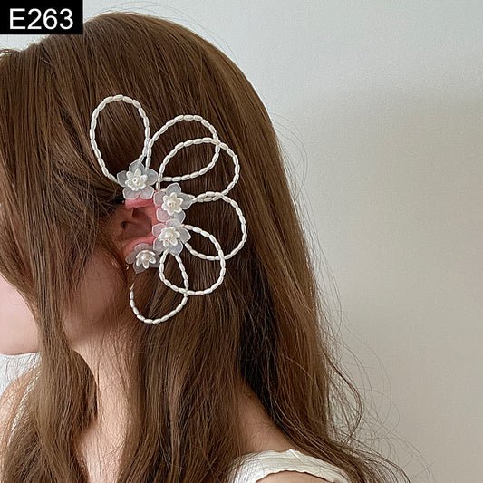 Pearlescent Petal Earcuff - E263