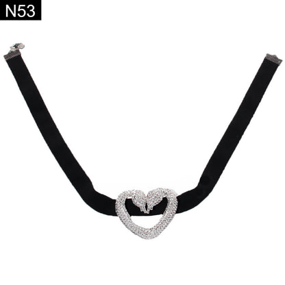 Velvet Heartbeat Choker - N53