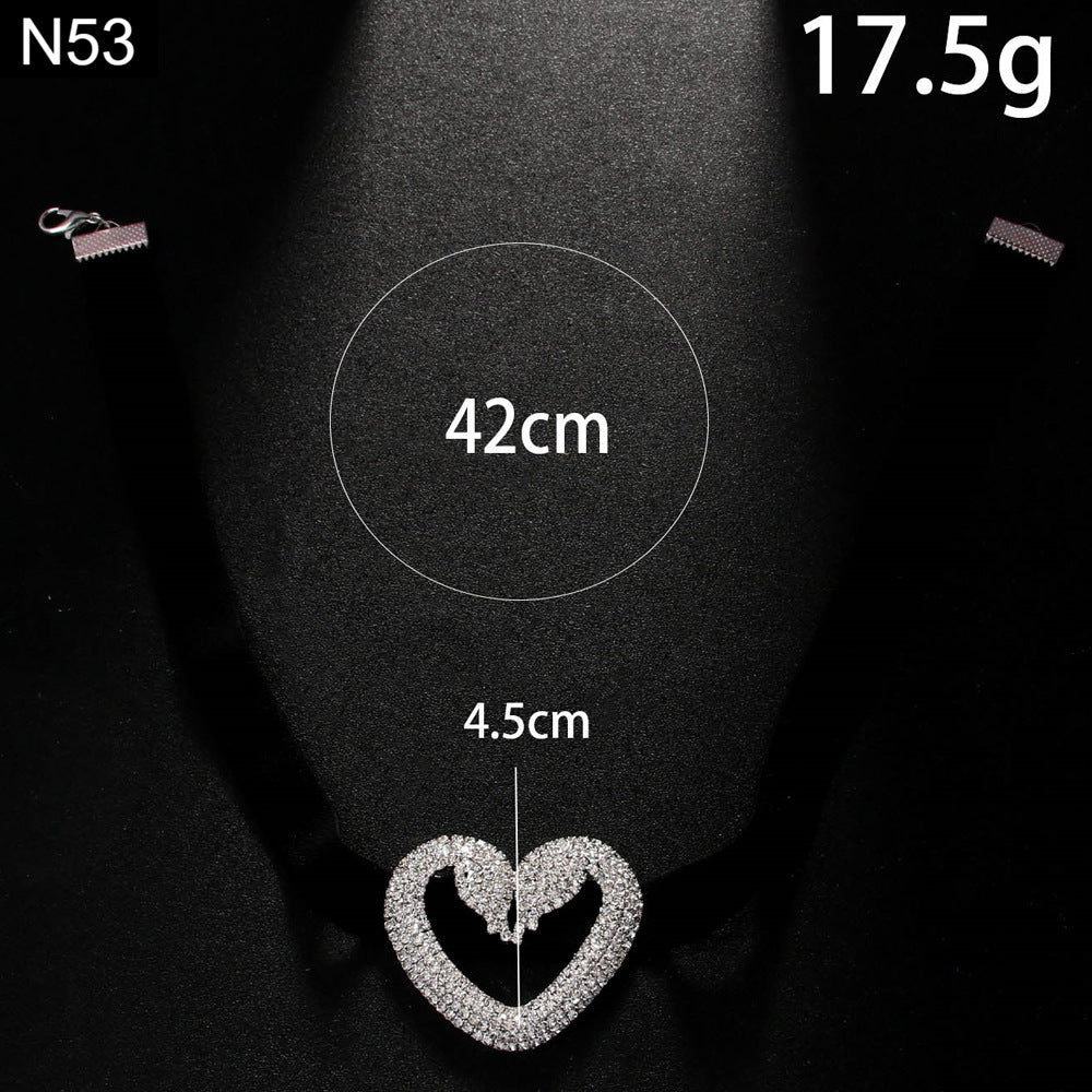 Velvet Heartbeat Choker - N53