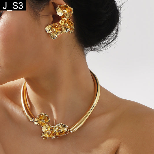 Gilded Gardenia Set