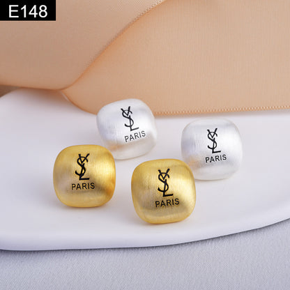 Matte Square Earring - E148