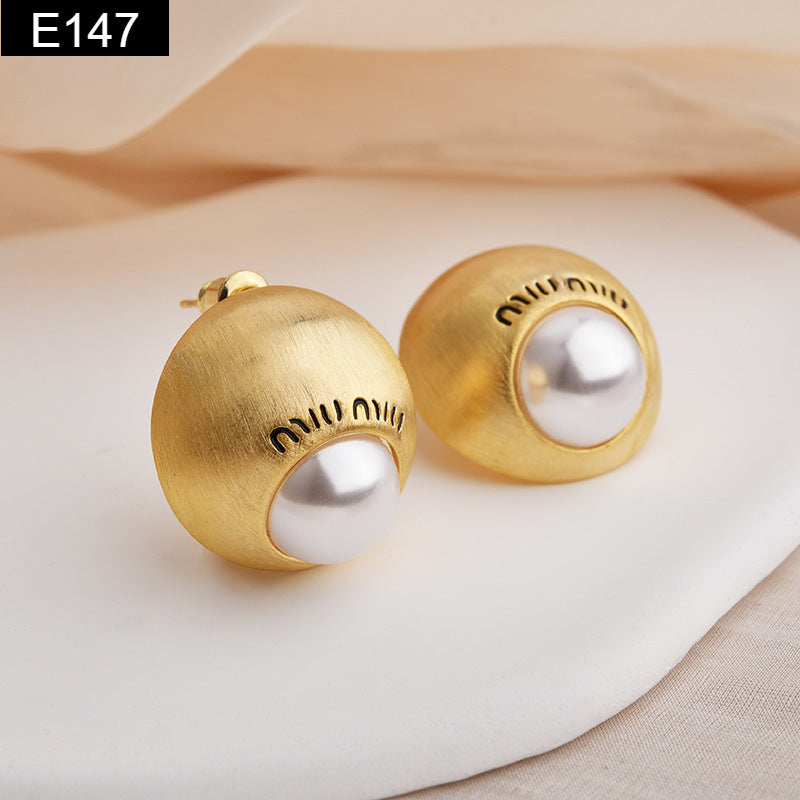 Matte Dome Earring - E147