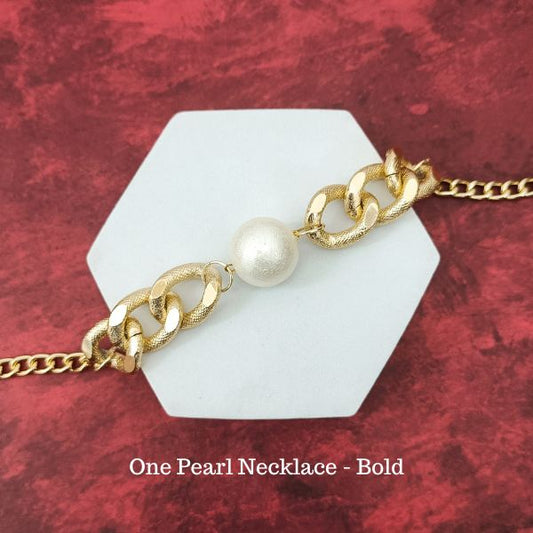 One Pearl Choker - Bold