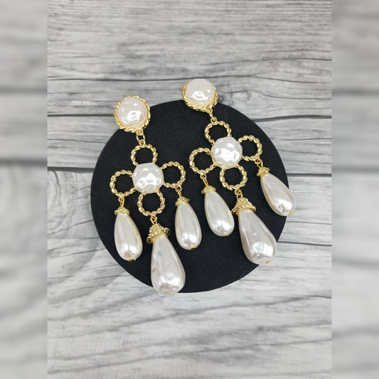 Pearl Dew Earring