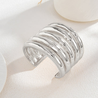 Sinuous Handcuff