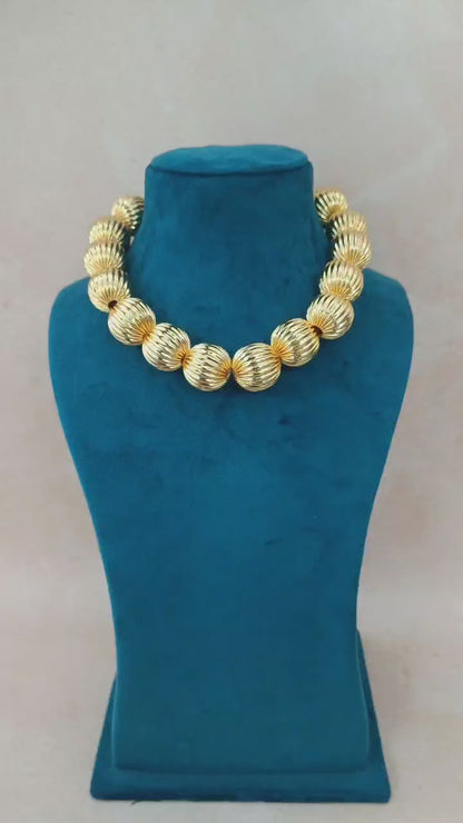 Cleopatra Choker