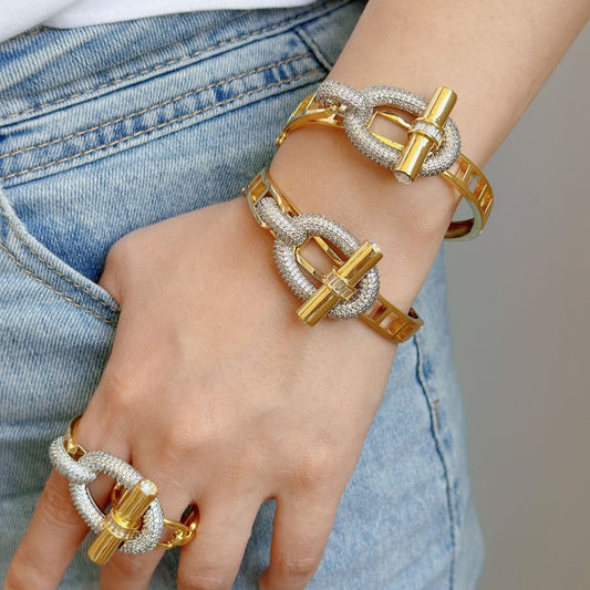 Zirconia Knot Bracelet