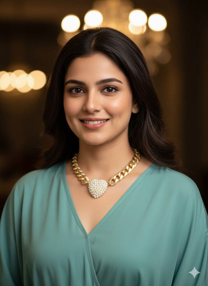 Lustrous Heart Pearl Choker