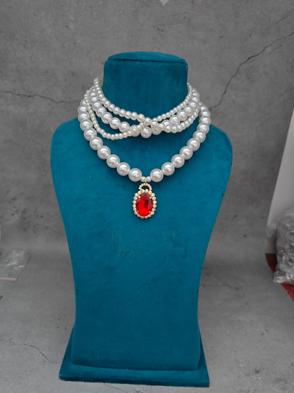 Emerald Majesty Pearl Necklace